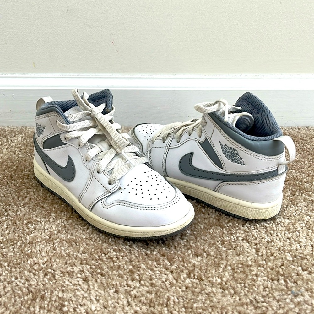 👟 Jordan 1 Mid 👟